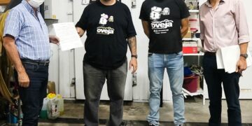 Stelatto entrega habilitación a emprendedor industrial