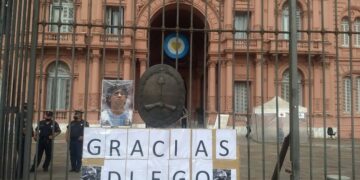 Los restos de Maradona son velados en la Casa Rosada desde las 6 de la mañana