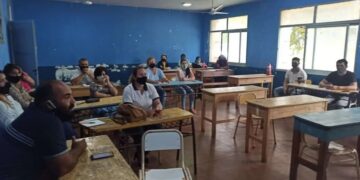 Los estudiantes de los últimos años regresan mañana a las escuelas
