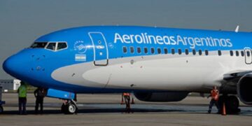 Aerolíneas Argentinas retoma los vuelos regulares a destinos internacionales