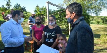 Más de 130 familias de Pozo Azul recibieron su título de propiedad