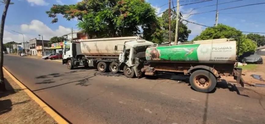 Múltiple colisión en avenida San Martín dejó un lesionado