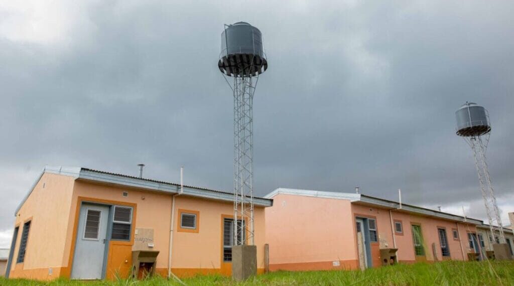 Entregaron más de 230 viviendas en Itaembé Guazú