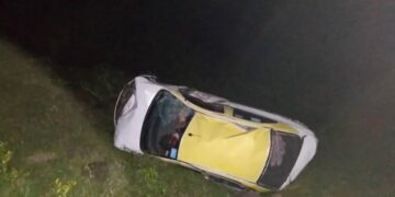 Tres lesionados al despistar un vehículo en Alberdi