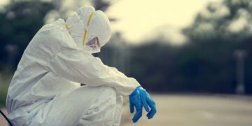 La OMS advierte que la nueva cepa de coronavirus puede ser 70 por ciento más contagiosa