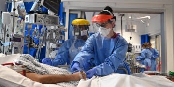 Detectaron varios casos de la nueva cepa de coronavirus en España