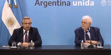 Alberto Fernández ratificó que se vacunará a 330 mil personas antes de fin de año