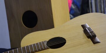 Volver en guitarra: se presentó la Fábrica de Instrumentos Musicales de Misiones