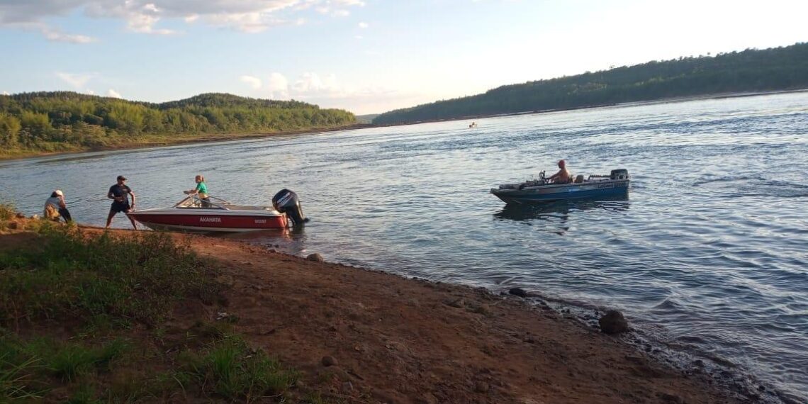 Montecarlo: buscan a una niña desaparecida en el río Paraná