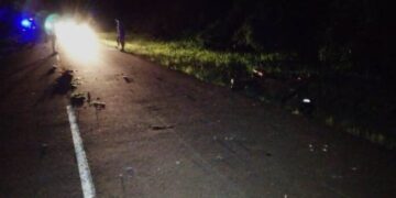 Choque entre motos dejó una joven fallecida sobre la Ruta Costera 2