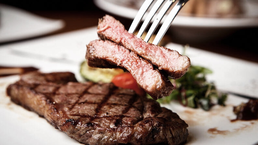 En el 2020, el consumo de carne fue el más bajo en 100 años