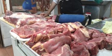 Firman acuerdo por rebajas de hasta un 30% en 10 cortes de carne