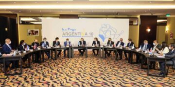 Gobernadores del Norte ratificaron voluntad de eliminar las Paso y reclamaron precio diferencial para energía