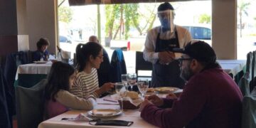 Restricciones: nuevos horarios de atención de bares, restaurantes y heladerías en Posadas