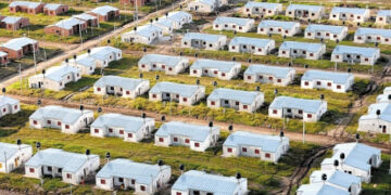 Nación lanzó un programa para construir 120 mil viviendas en todo el país