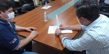 Alarcón puso en funciones a nuevas autoridades sanitarias