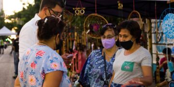 Con feria y música en vivo se conmemoró el Día del Artesano en el Bosetti