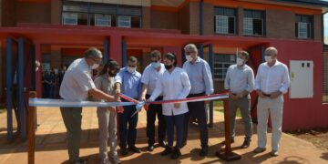 Herrera Ahuad inauguró la EPET Nº 21 en San Vicente y entregó maquinaria vial en Santo Pipó