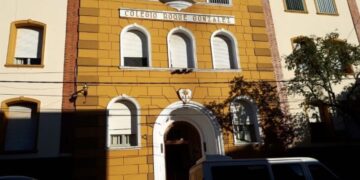 Covid: confirman dos casos positivos en el colegio Roque González