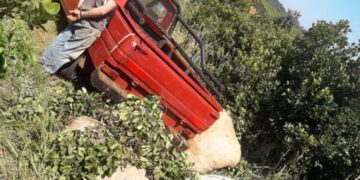 Secuestraron una camioneta con ponchadas de yerba robadas y detuvieron a un joven