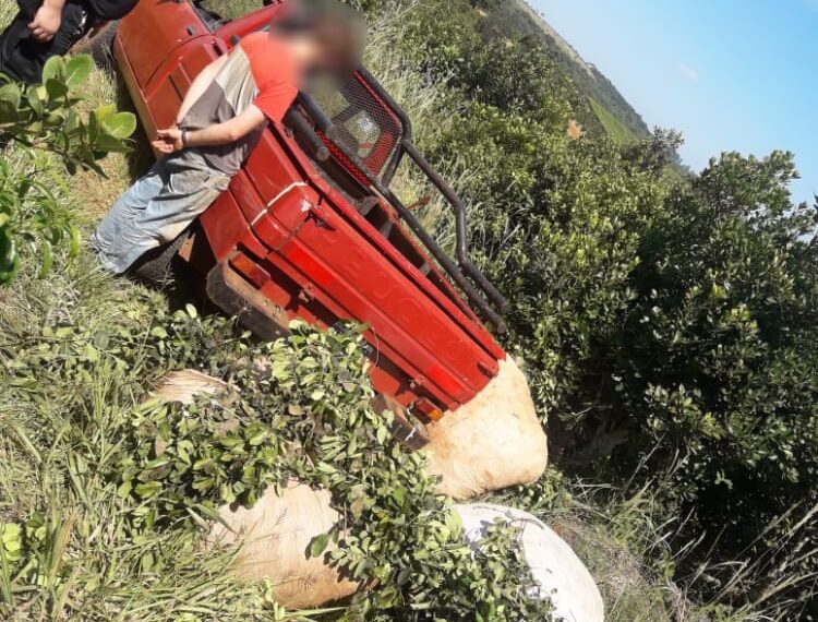 Secuestraron una camioneta con ponchadas de yerba robadas y detuvieron a un joven