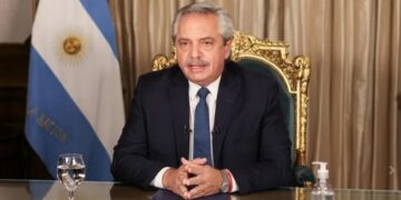 Coronavirus: Alberto pidió extremar los cuidados y se comprometió avanzar en la vacunación