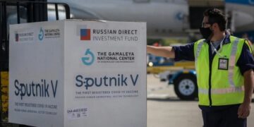 Llega el octavo vuelo de Aerolíneas Argentinas con un nuevo cargamento de vacunas Sputnik V