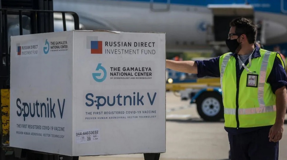 Llega el octavo vuelo de Aerolíneas Argentinas con un nuevo cargamento de vacunas Sputnik V