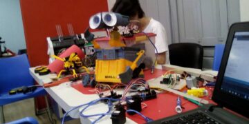 La Escuela de Robótica sumará 34 espacios makers en toda la provincia