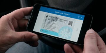 Modifican la vigencia de la “cédula verde”, y anuncian modificación en las verificaciones policiales
