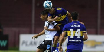 Boca transpiró más de lo esperado para vencer a un duro Claypole