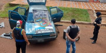Santa Ana: cayó un automovilista con cigarrillos ocultos hasta en los parlantes