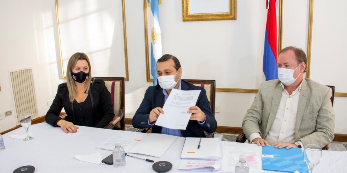 Convenio con Desarrollo Social de la Nación beneficiará a 50 mil misioneros de barrios emergentes