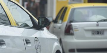 Comenzó la vacunación contra el Covid-19 a 300 taxistas en Posadas