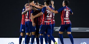 River se ahogó en su impotencia y cayó ante San Lorenzo