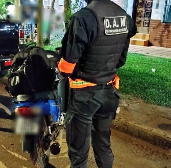 Arrestaron a dos jóvenes con motocicletas robadas en Posadas