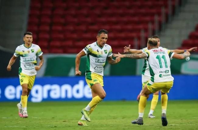 Histórico: Defensa y Justicia le ganó a Palmeiras y se quedó con la Recopa Sudamericana