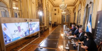 El Presidente a los gobernadores: la premisa “es bajar la cantidad de contagios”