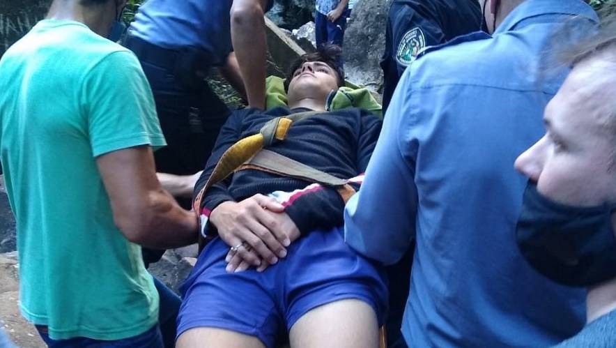 Rescataron a un turista herido en el Parque Salto Encantado