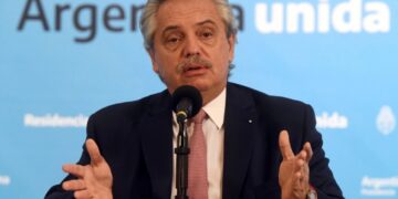 El Presidente ratificó las medidas: “Con el virus no se negocia”