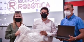 Entregaron equipos para la red de Espacios Makers en San Vicente