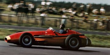 Homenaje a Fangio: Maserati presentó la serie especial F Tributo para recordar “las gloriosas victorias del pasado”