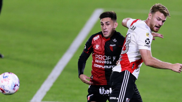 Copa de la Liga Profesional: River le ganó 3-2 a Colón en el Monumental y toma impulso
