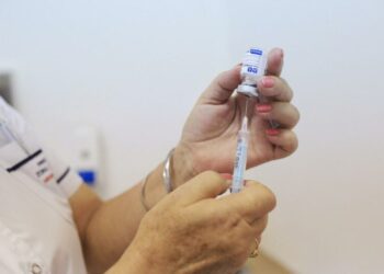 Coronavirus: Salud Pública comunicó que se suspende la aplicación de las segundas dosis de la Sputnik en los vacunatorios del Multicultural y el Finito Gherman