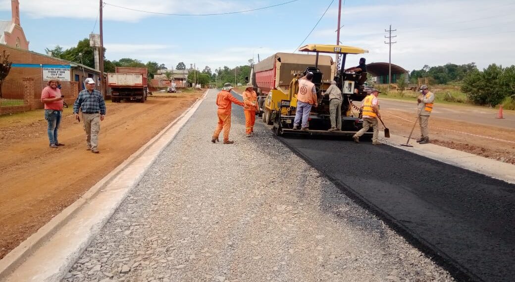 Concluyeron obras de asfalto sobre empedrado en San José y Pozo Azul