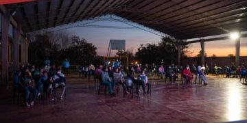 El “Cine bajo las Estrellas” llegó a la Chacra 248 de Posadas