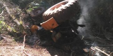 Piñalito Norte: falleció tras volcar con un tractor