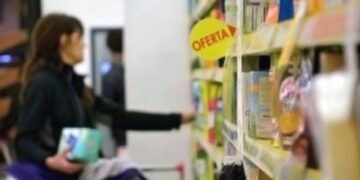 Una familia necesitó casi 63 mil pesos en abril para no ser pobre en Argentina