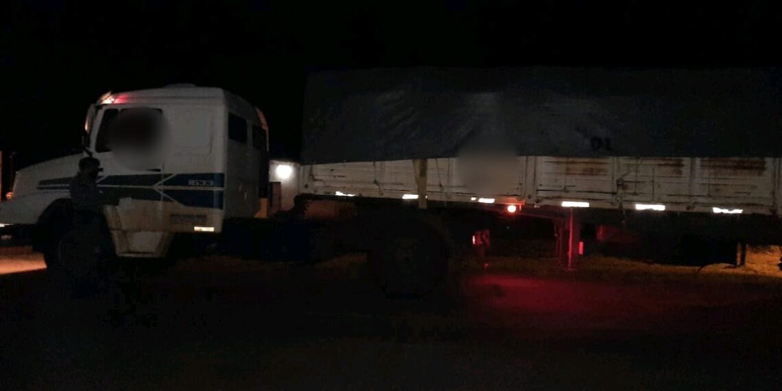Interceptaron otro camión sojero que evadió el control fiscal