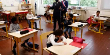 Francia prohibió el lenguaje inclusivo en las escuelas